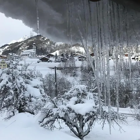 Ustria Crusch Alva Bed & Breakfast Tavanasa