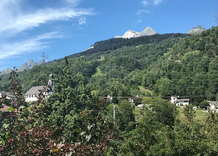 Ustria Crusch Alva Bed & Breakfast Tavanasa