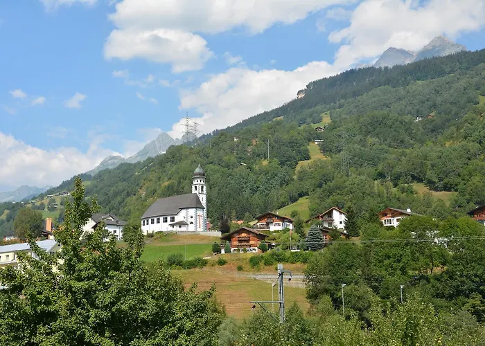 Ustria Crusch Alva *