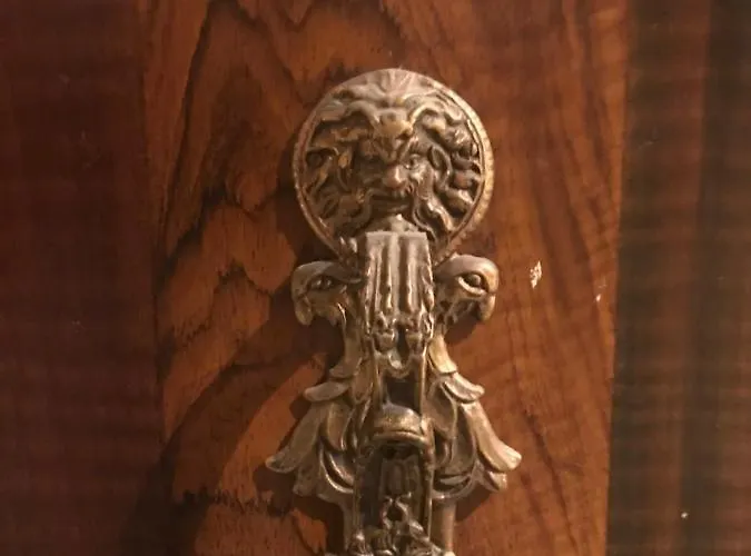 Alojamento de Acomodação e Pequeno-almoço Ustria Crusch Alva *