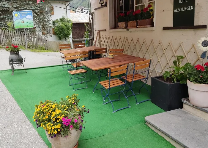 Alojamento de Acomodação e Pequeno-almoço Ustria Crusch Alva