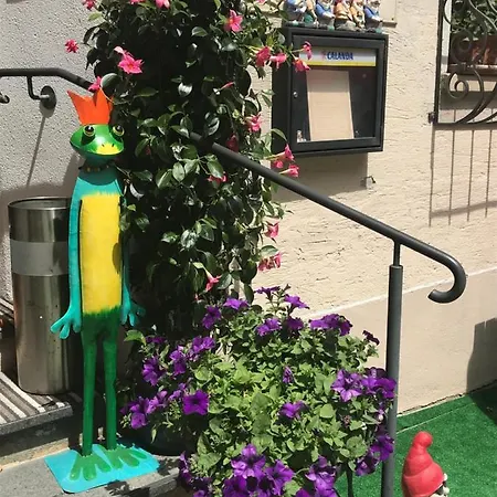 Ustria Crusch Alva ベッド・アンド・ブレックファスト